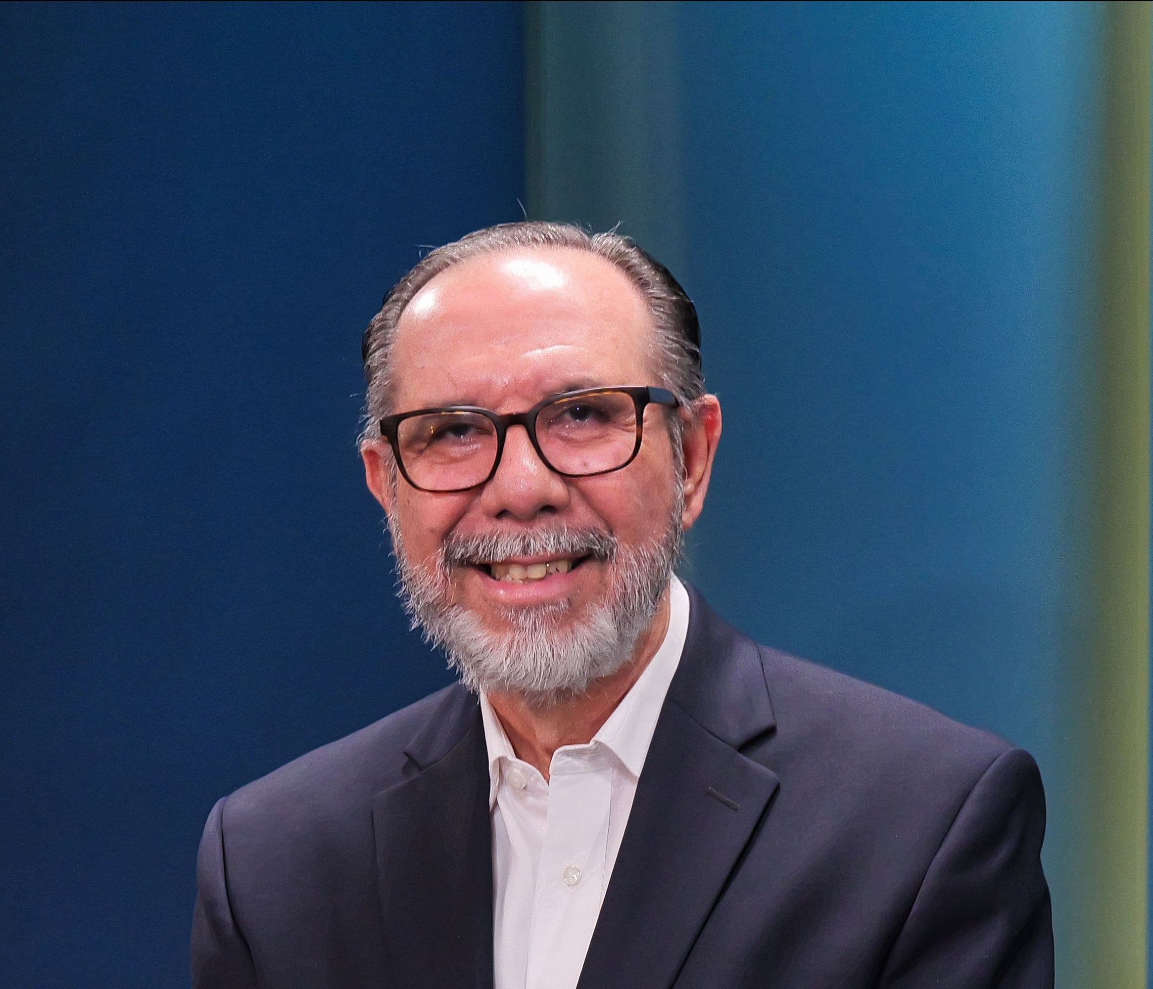 Fotografía del pastor Eric Michelén